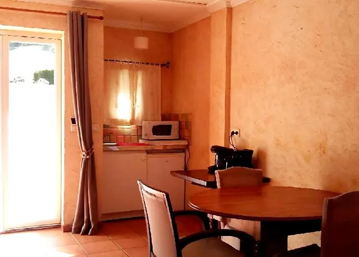 D Hotes La Cavaliere Bed & Breakfast Accous