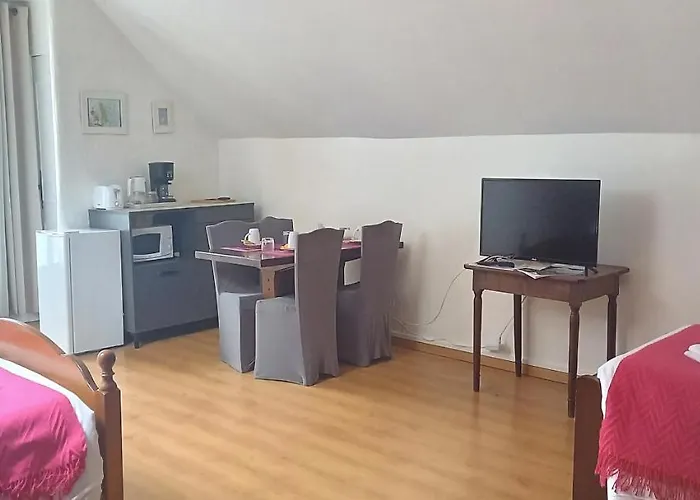 Bed & Breakfast D Hotes La Cavaliere 3*