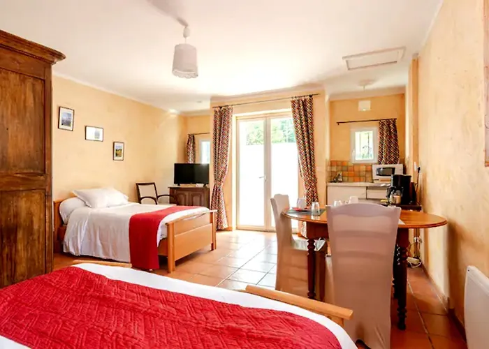 Bed & Breakfast D Hotes La Cavaliere Accous